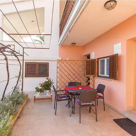 Apartment Mirjana