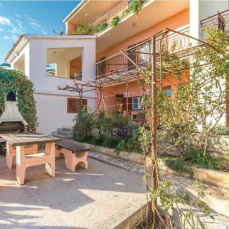 Appartement Mirjana *