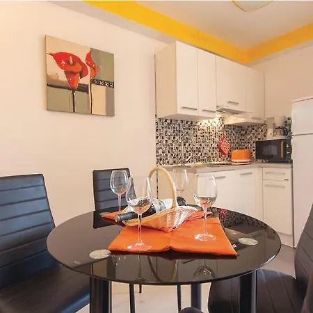 Mirjana Апартаменты Пьешчана-Увала